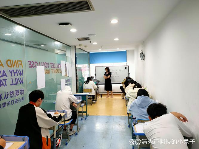 艺考培训中心上班怎么样