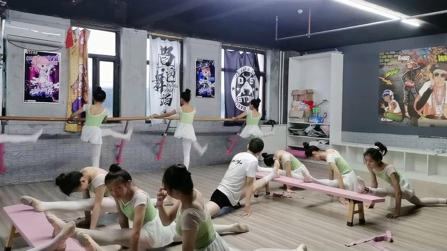 长沙阳光100舞蹈培训