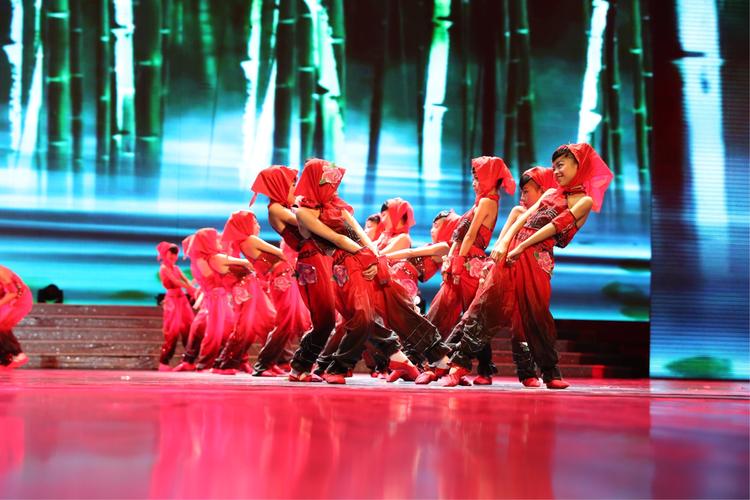 烟台艾尚舞蹈drops