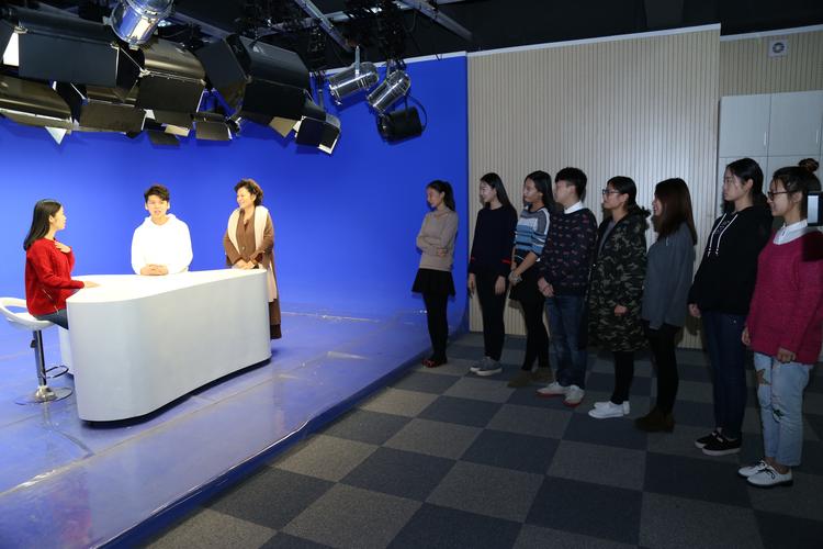 湖北播音主持艺考培训班