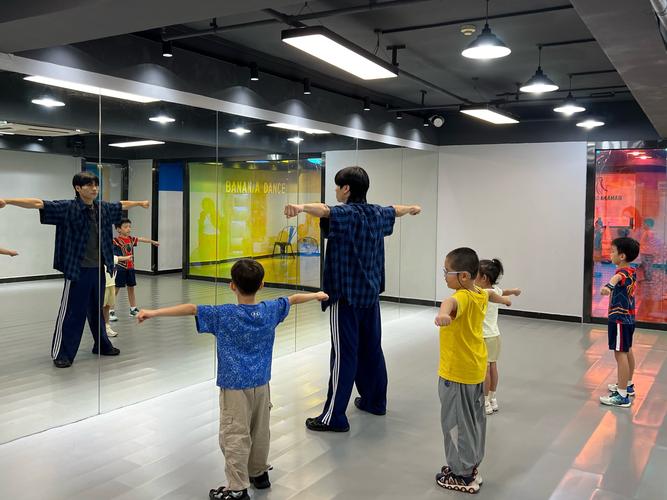 hiphop舞蹈在哪学