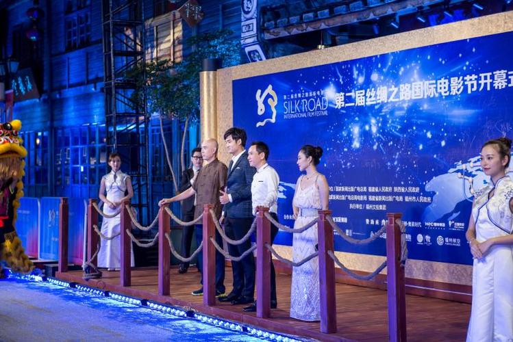 艺考表演昕丽教育典范棒