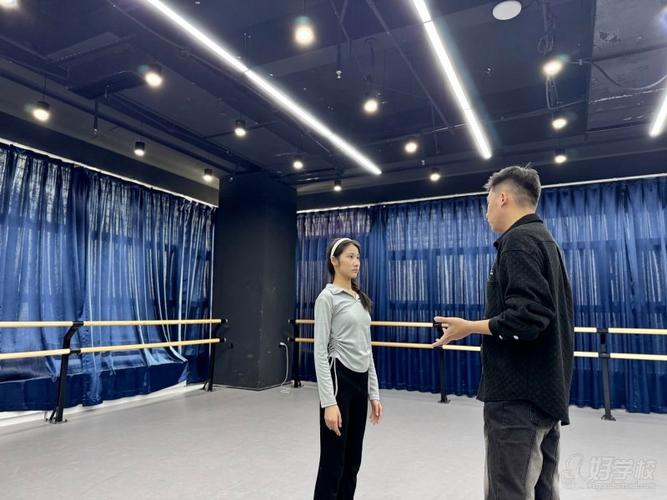 播音主持艺考内容培训班