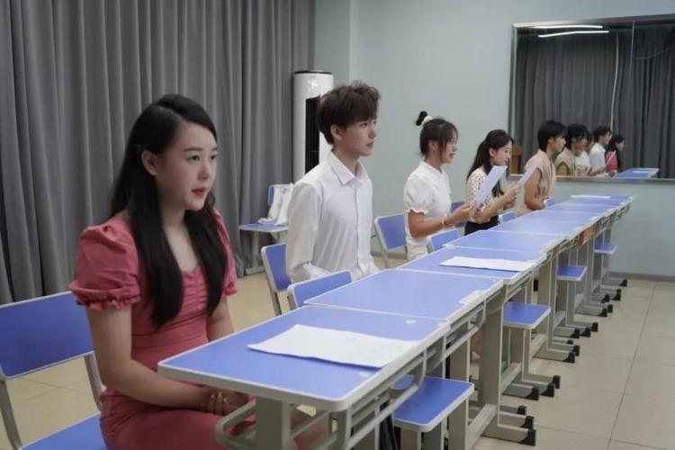 福建播音主持艺考培训班