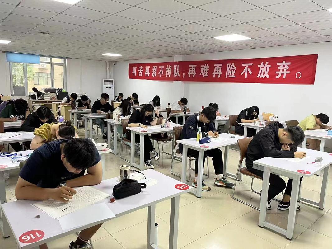 深圳高考艺考文化集训班