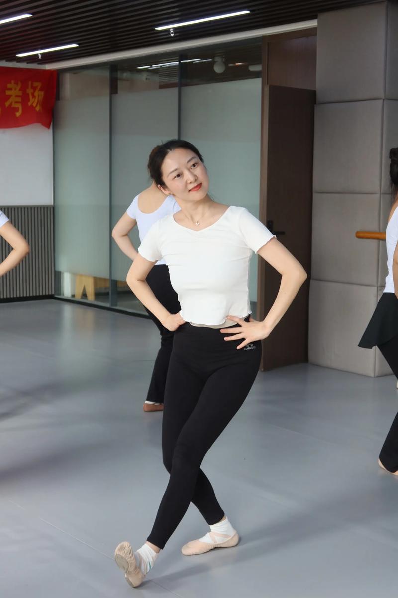 北京舞蹈学院古典舞老师