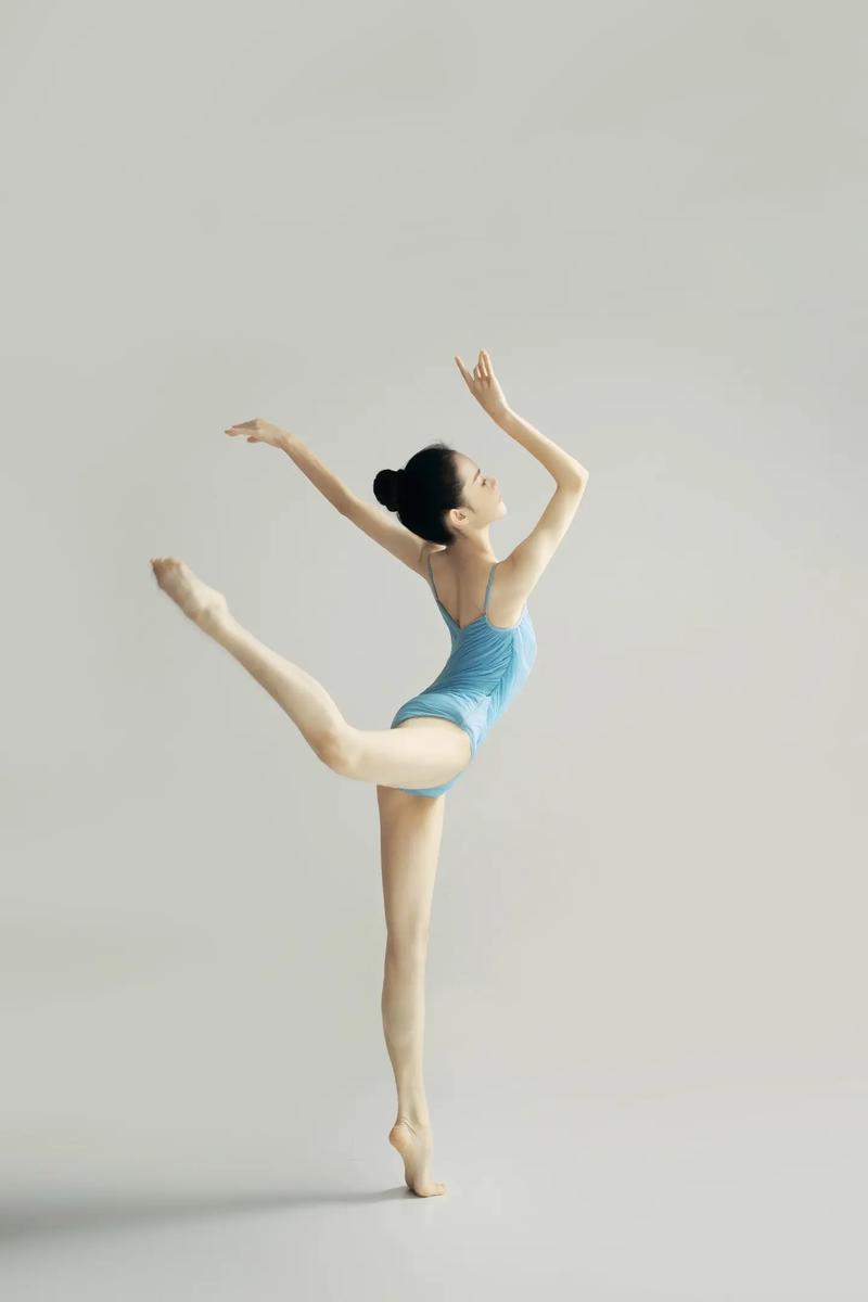 20岁学什么舞蹈有气质