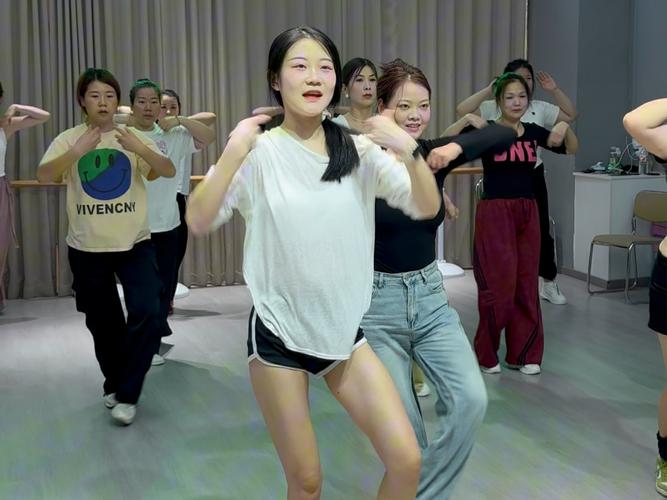 学什么舞蹈有气质又减肥