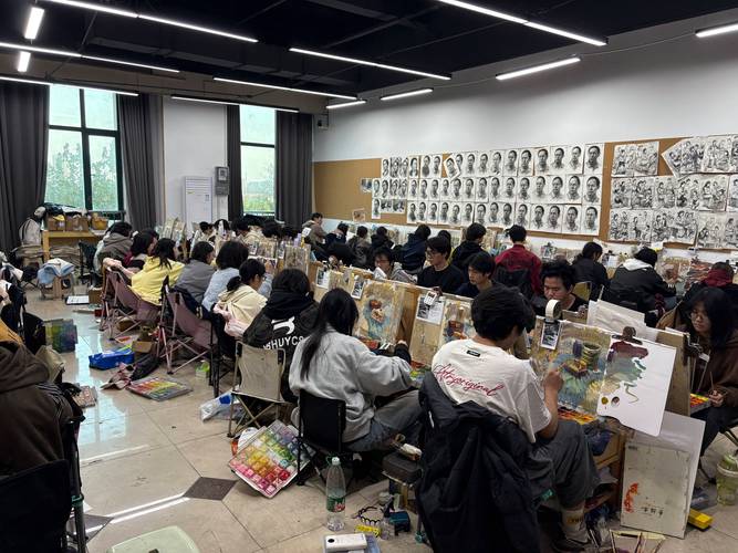 无锡哪里有大人培训美术