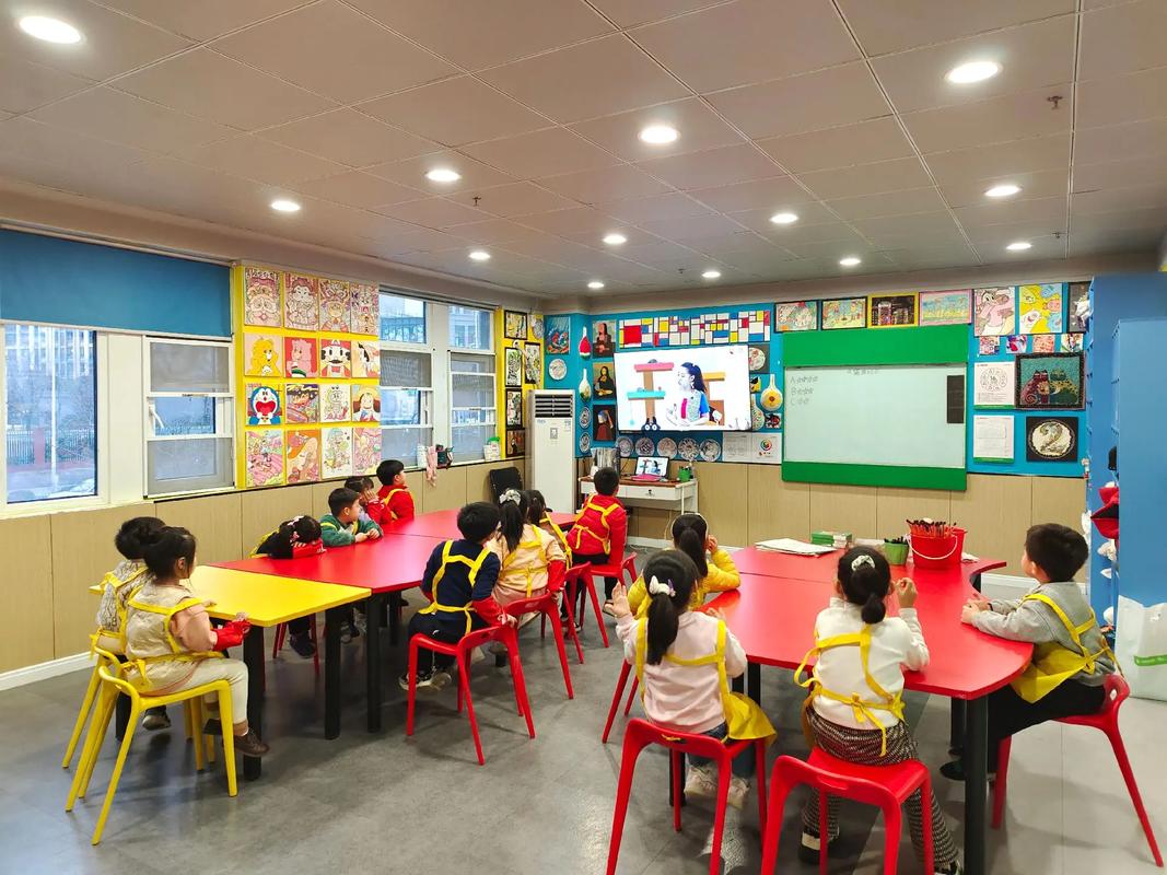 少儿创意美术教培训机构