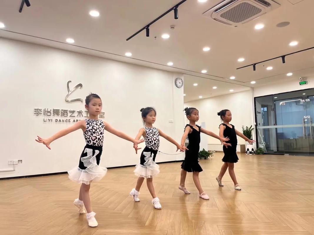 佛山舞蹈培训学校拉丁