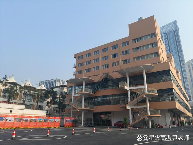 成都蒙太奇艺考培训学校