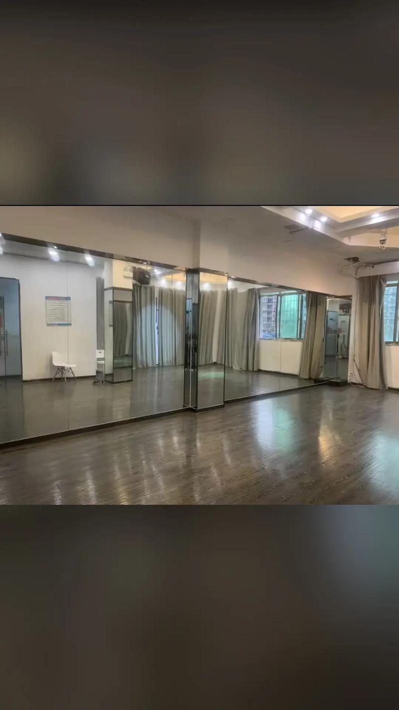 华翎wawa舞蹈学校