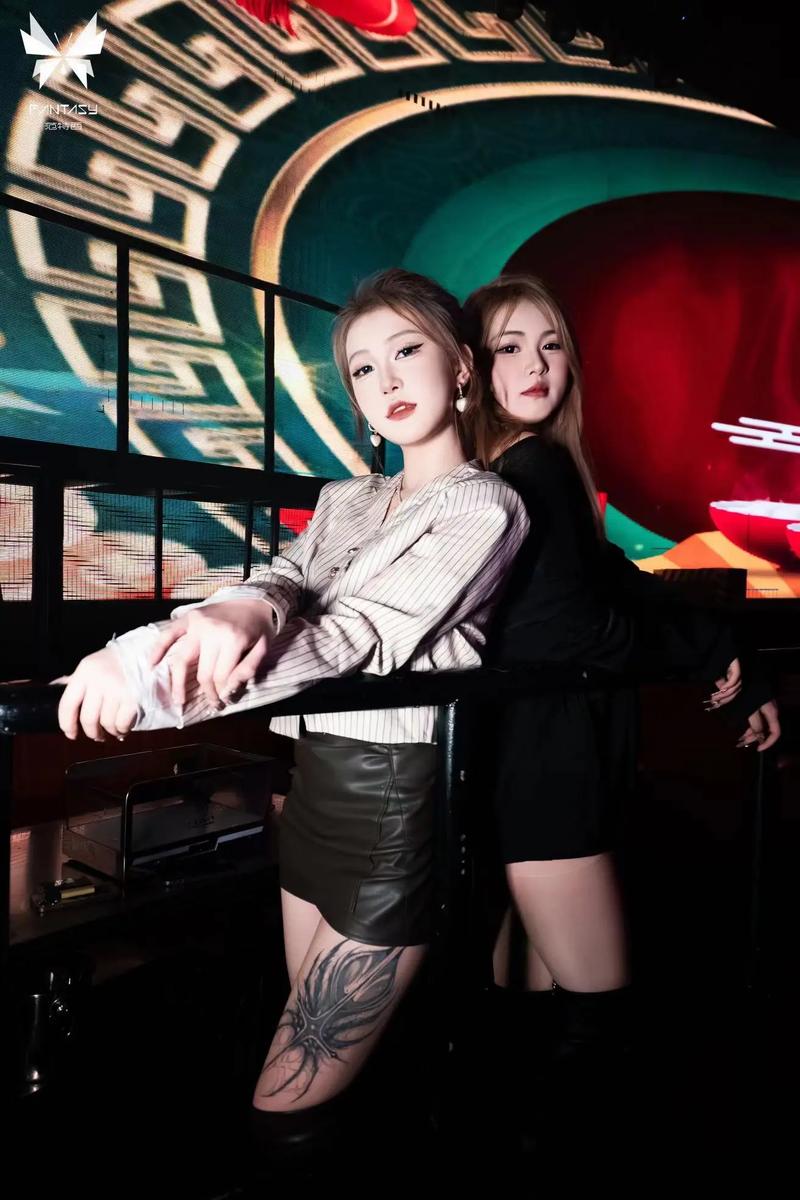 酒吧火辣性感舞蹈视频