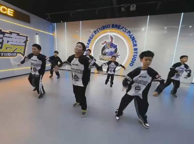 天津街舞IS舞蹈培训