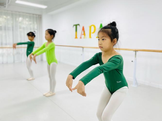 单色国际舞蹈学校宁波