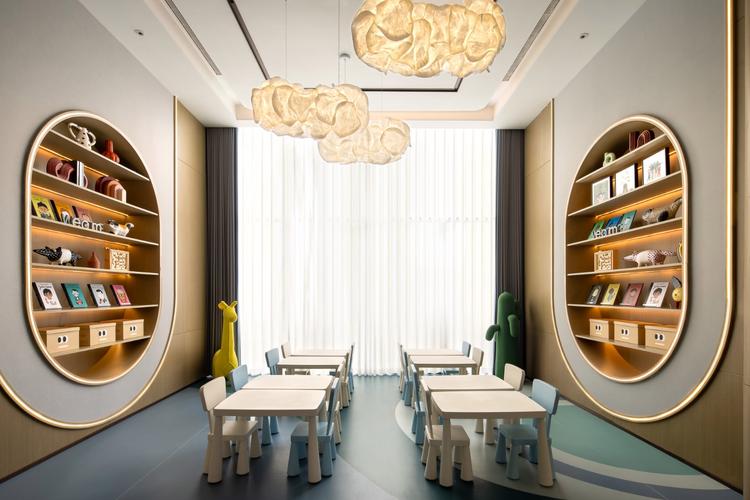 静心少儿美术培训中心