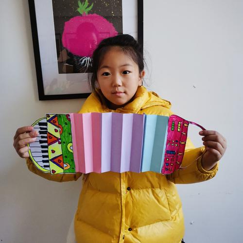 小班美术活动 手风琴