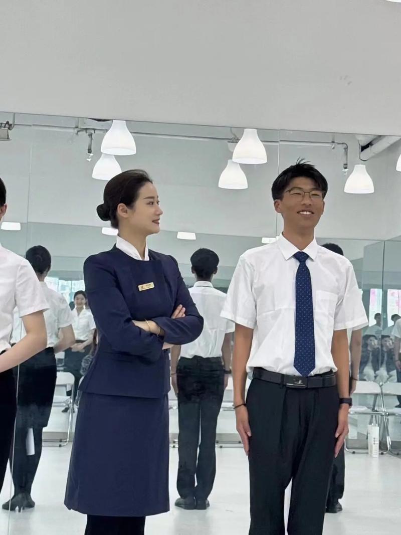 艺考空乘一般集训什么