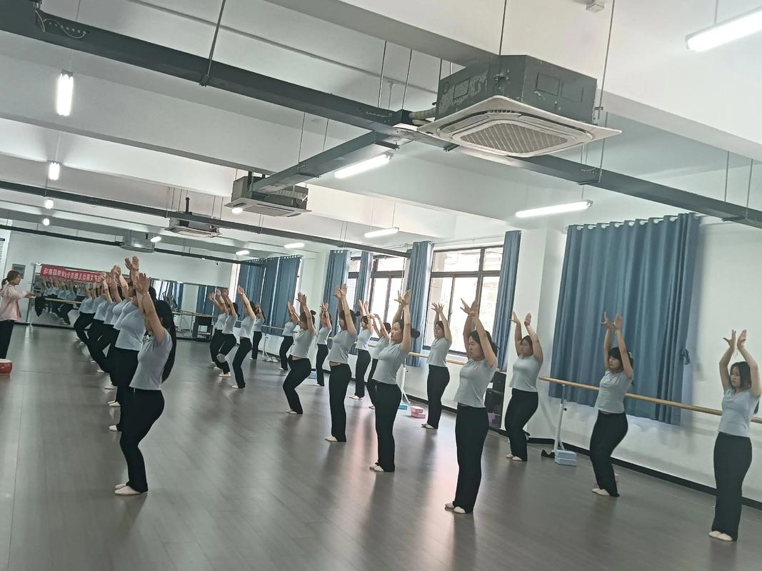 教师舞蹈形体培训学校
