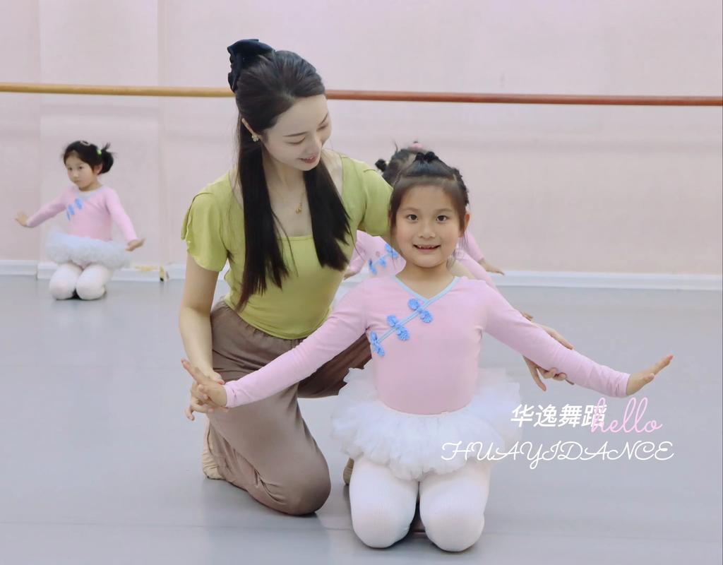 端木幼师学校舞蹈视频