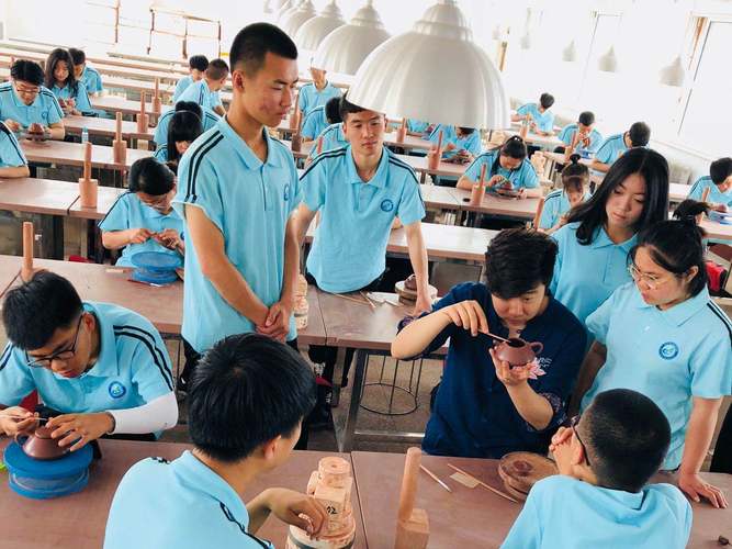 日照巨峰三中艺考培训