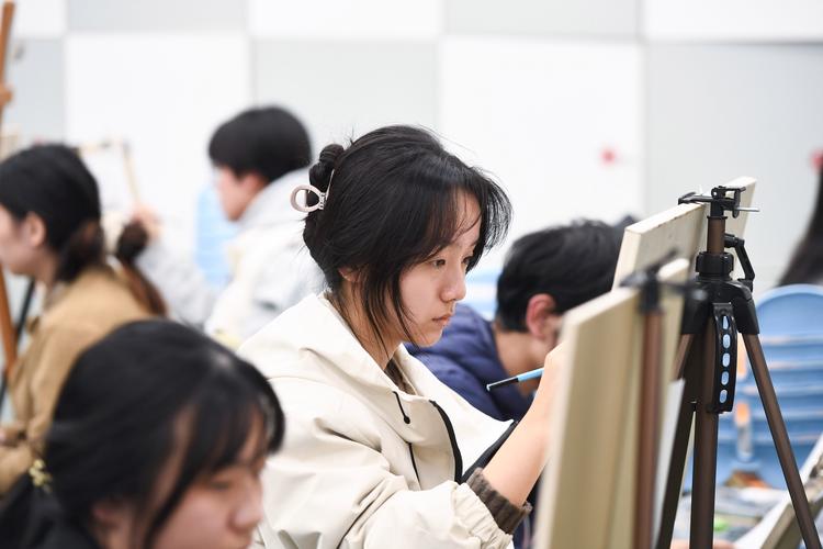 美术基础专业技能考试