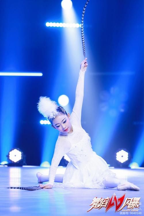 北京舞蹈大赛英雄女人