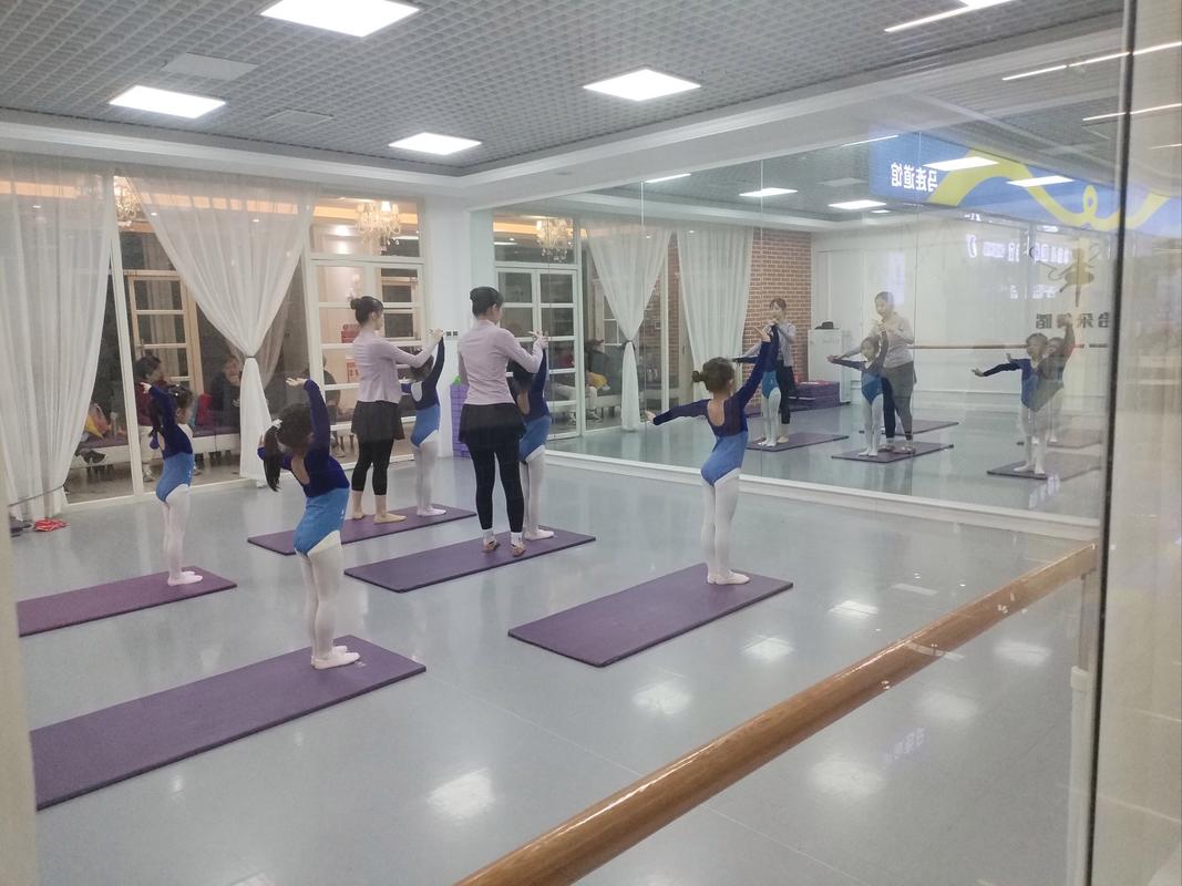 广东舞蹈教练培训学校