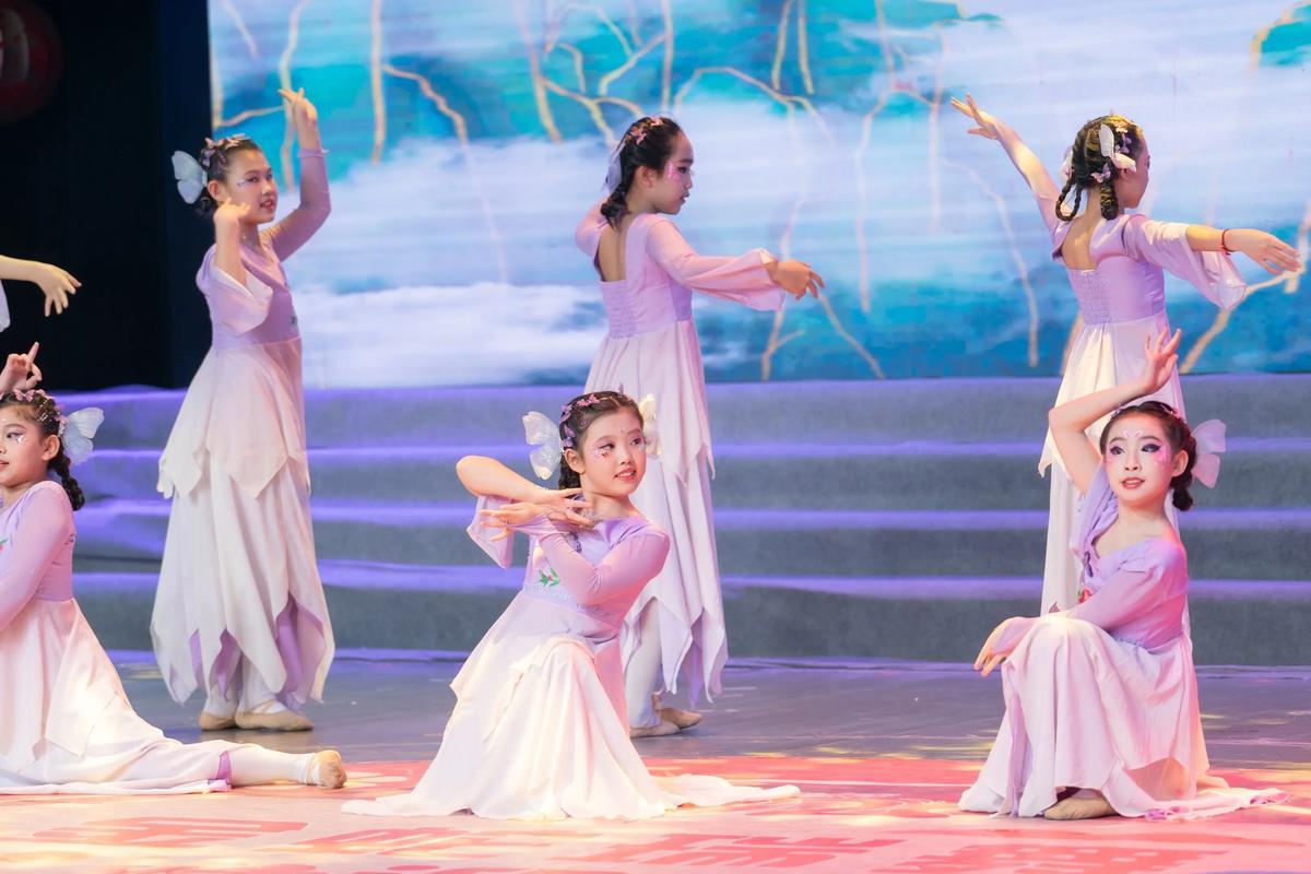 戏剧儿童舞蹈视频下载