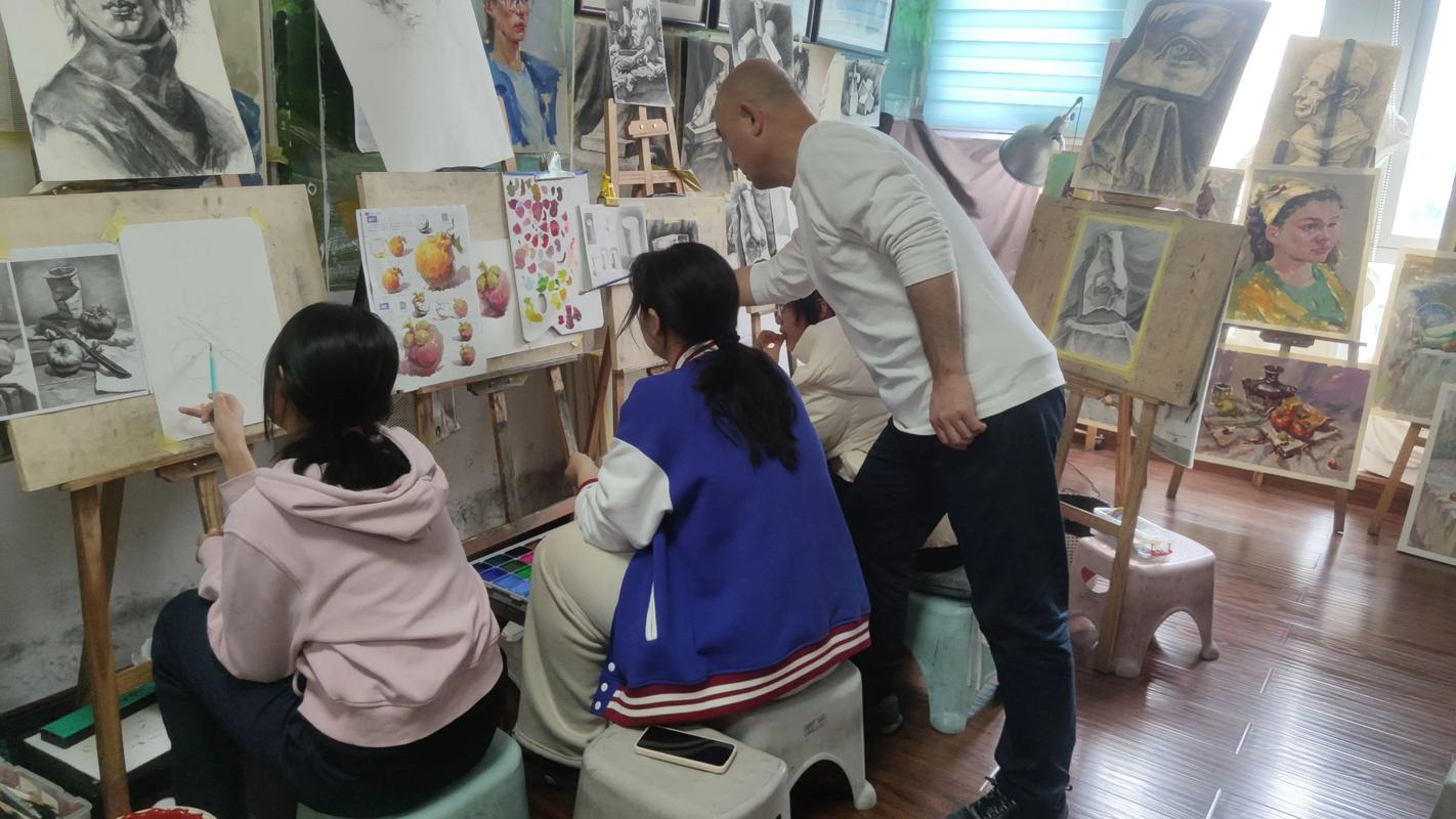 郑州教师美术培训中心