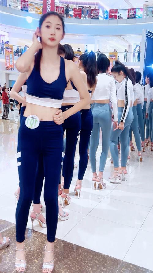 甘肃省空乘艺考服装女