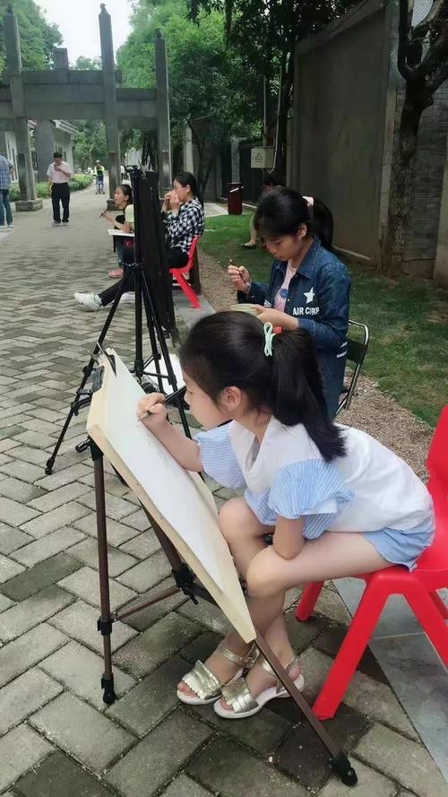 桂林海天美术培训学校