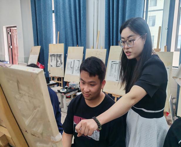 浩谦教育美术教师待遇