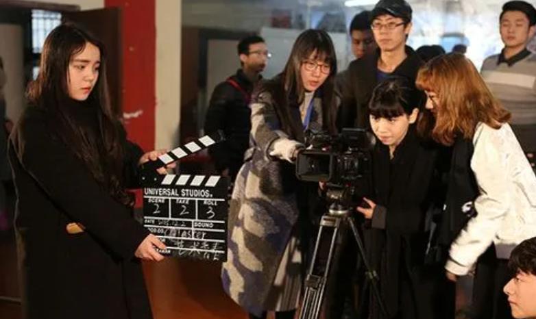 想做编导一定要艺考吗