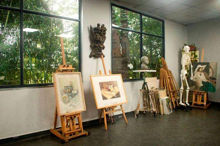 中考美术培训班级设置