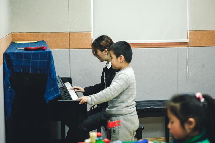 孩子学音乐一对一培训
