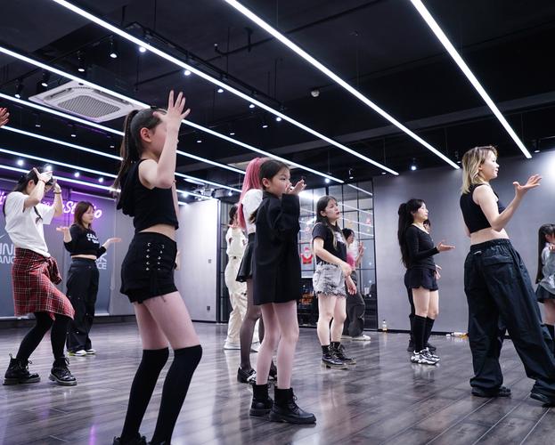 长沙单色国际舞蹈培训