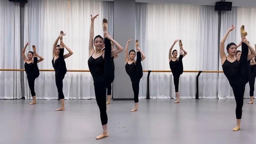 学舞蹈艺考好找工作吗