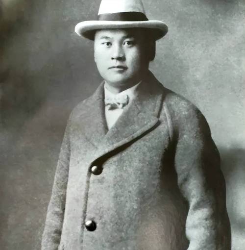 云南工艺美术学校杨杰