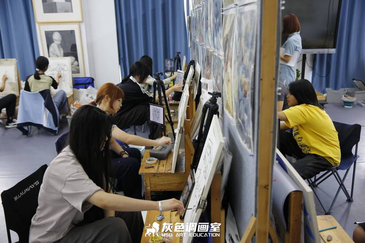 呼市美术培训磨颜画室