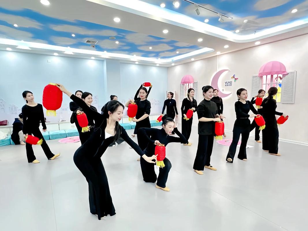 成都少儿舞蹈老师收入