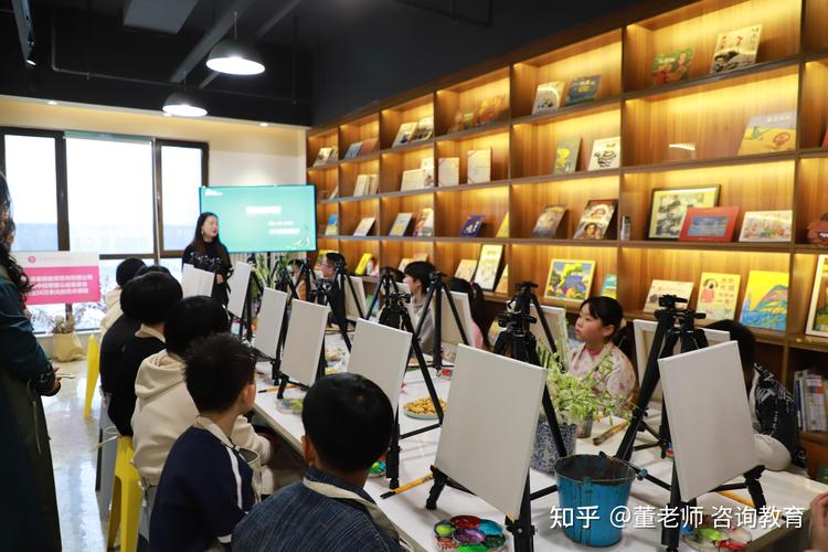 可以考小学美术老师吗