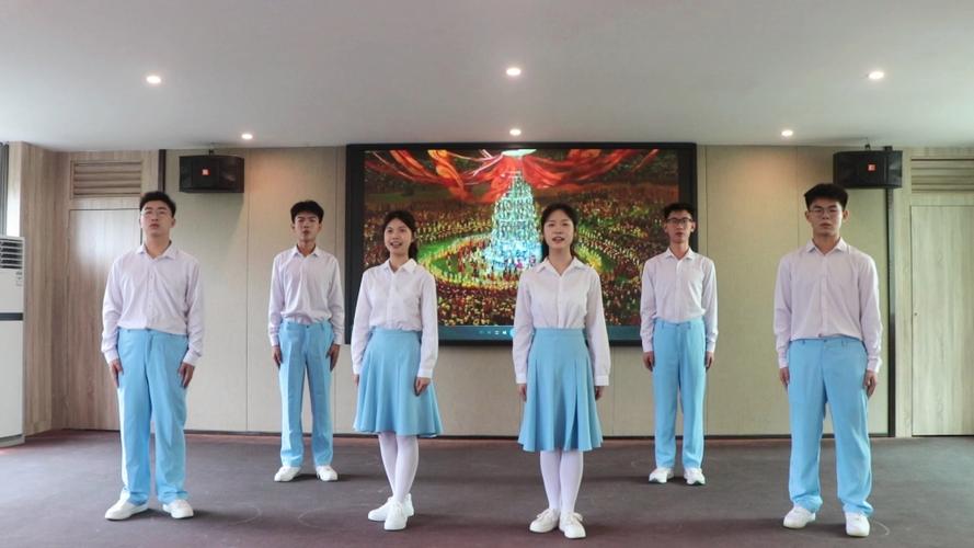 艺考朗诵的站姿和手势