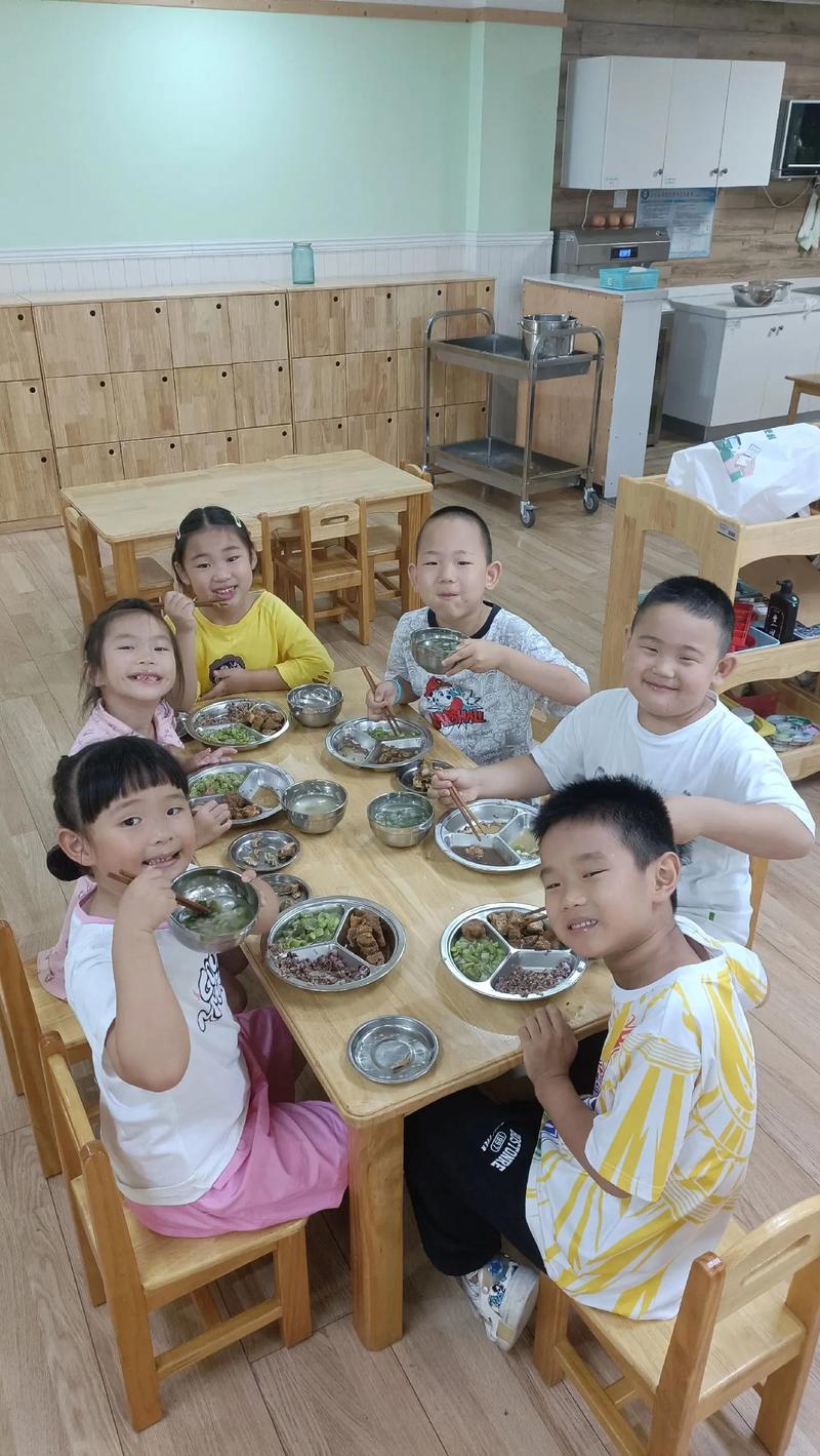 重庆幼儿美术班管午饭