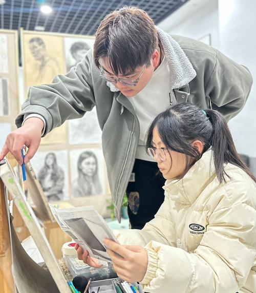 上师大画画艺考高复班