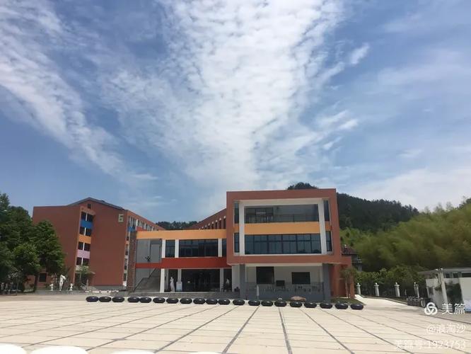 嘉定工艺美术学校招生